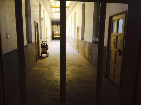 1950��-1964�����н�ǧ�����A��܊��(zh��n)���ړ�협�(zh��n)���������P(gu��n)Ѻ���̣��D�������һ������ꑼӽ� �z��