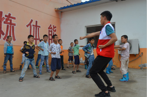 �x�ЌW(xu��)Ժ�tʮ��ů��־Ը����(w��)꠵�ɽ��ʡ�����н��ڿh��Ȫ�l(xi��ng)־Ը����(w��)�����Ȫ�l(xi��ng)�ĺ��ӂ��_�O(sh��)��ȭ���n�����g(sh��)�n�������w�|(zh��)�����M��������ȫ��l(f��)չ��