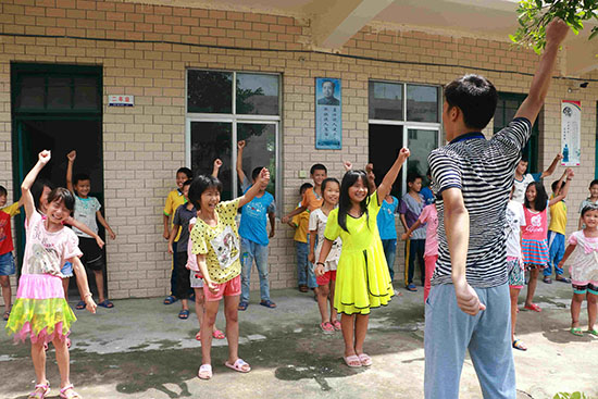 �V�|�t(y��)�ƴ�W��΢�m���ġ�����F��ڏV�|ʡ�����������(zh��n)ͬ��С�W֧����־Ը�߽�ͬ��С�W�W���\��ǰ�������Ԝp���\�ӂ�����