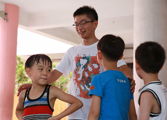 ���ݴ�W��֪�Ľ�㡱����������`꠵��㽭�������_չ֧�̻�����鮔?sh��)��l(xi��ng)����С�W���ռ��W��ƥ�˽������D��־Ը��ٝ�S���ӂ���