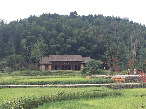 �Ї��һ�Դ���^(q��)����@�����cɽˮ��Ȼһ�w��