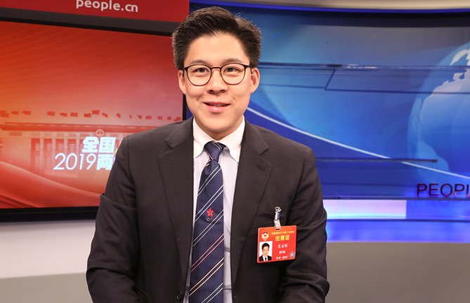 全國政協(xié)委員、香港各界青少年活動委員會執(zhí)行主席霍啟剛：推動年輕人積極參與國家發(fā)展進程