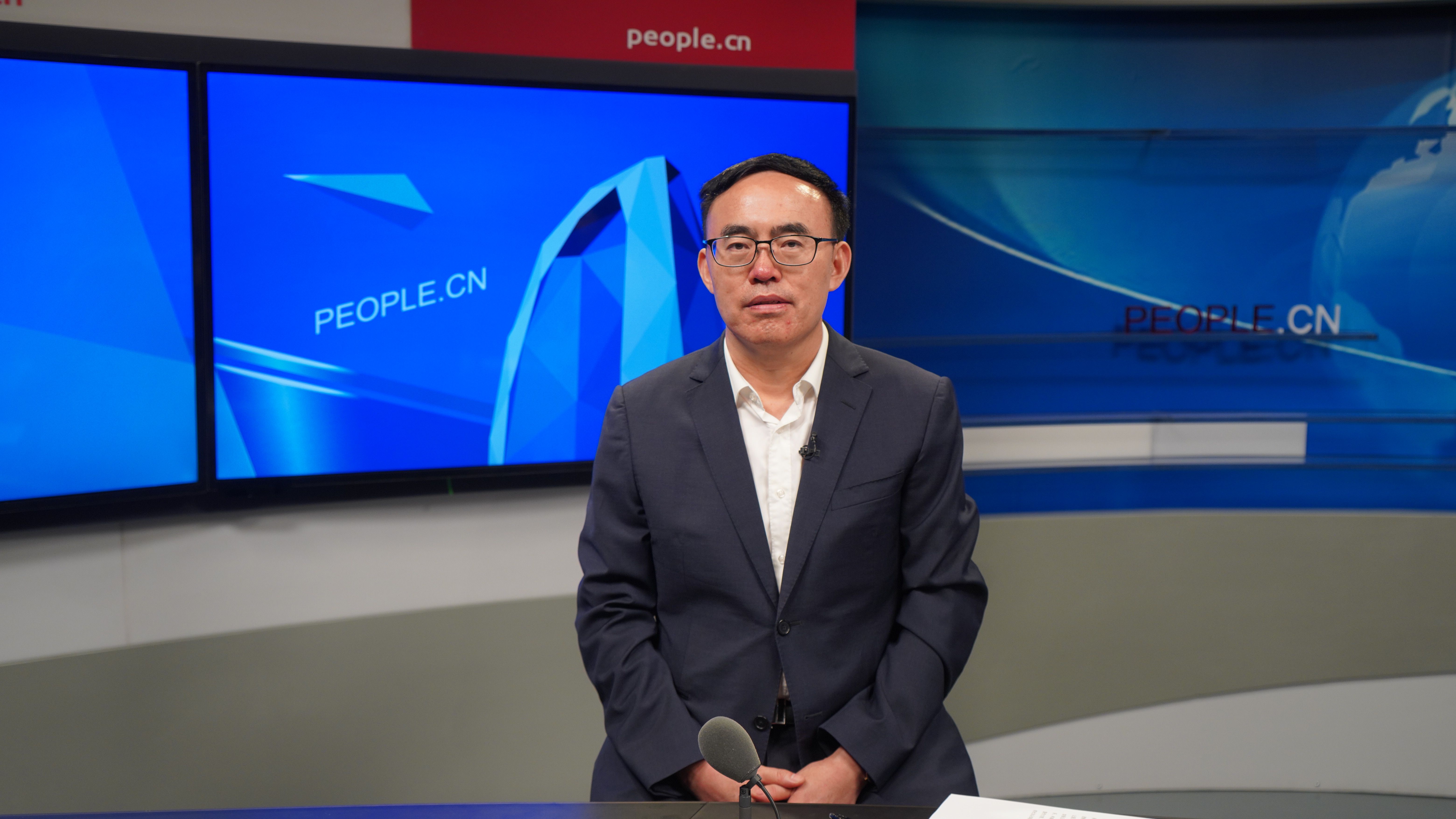 中國科學(xué)院院士、北京大學(xué)第六醫(yī)院院長陸林做客人民網(wǎng)。實(shí)習(xí)生趙晉杰攝