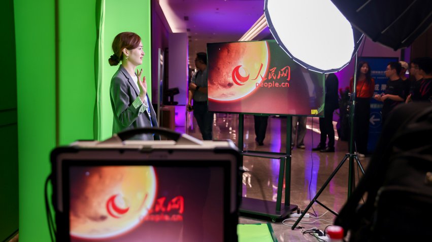 隨幻虛擬直播工作站體驗區(qū)。主辦方供圖