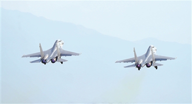 空軍某部組織飛行訓(xùn)練
